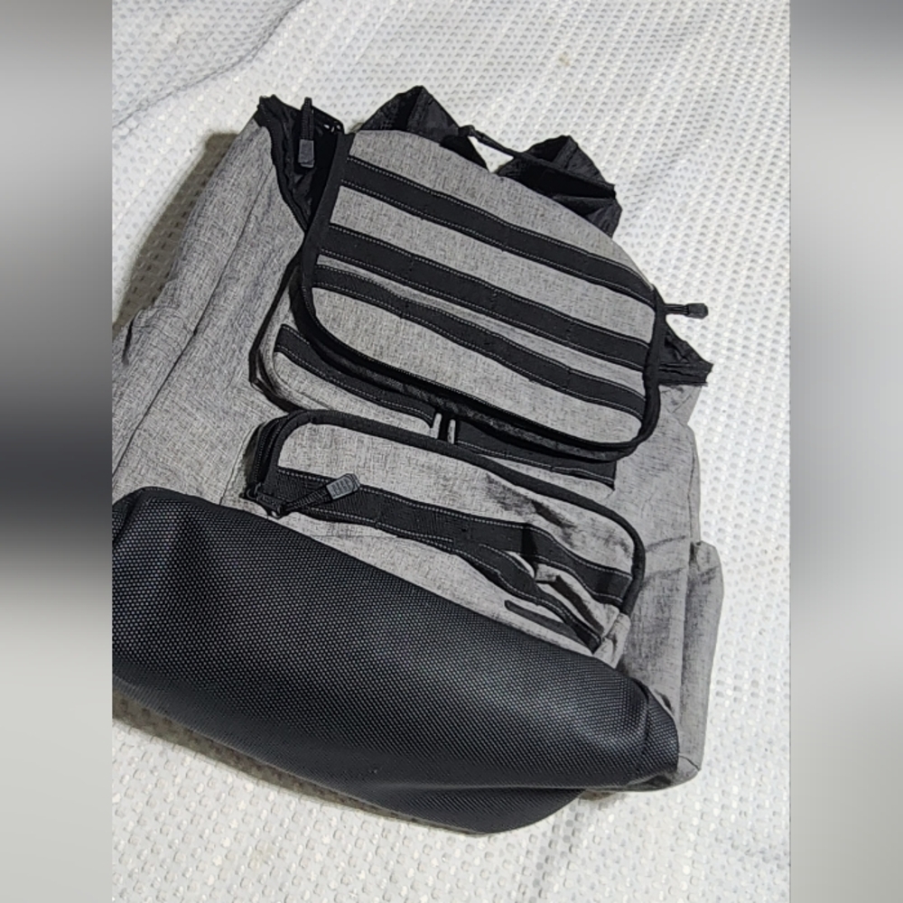 UNBRANDED EUC UNISEX GRAY BACKPACK BAG